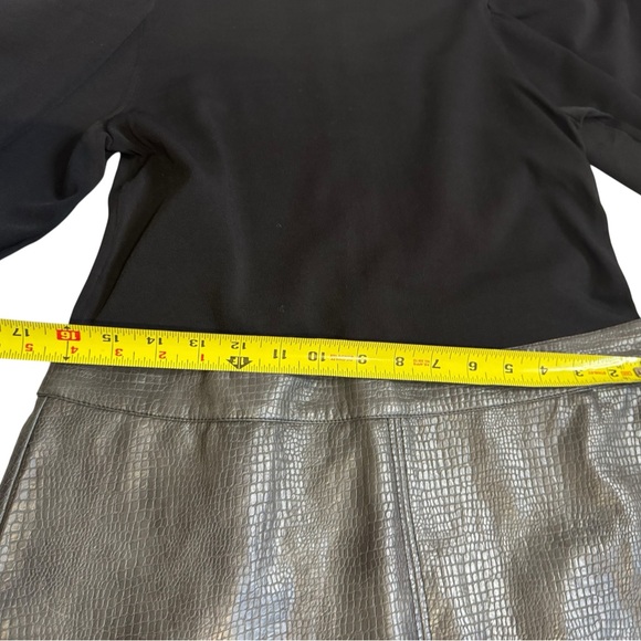 Ted Baker puff sleeve mini dress.  Long sleeve.  ted baker size 4. Us Size 10-12 - Picture 7 of 15